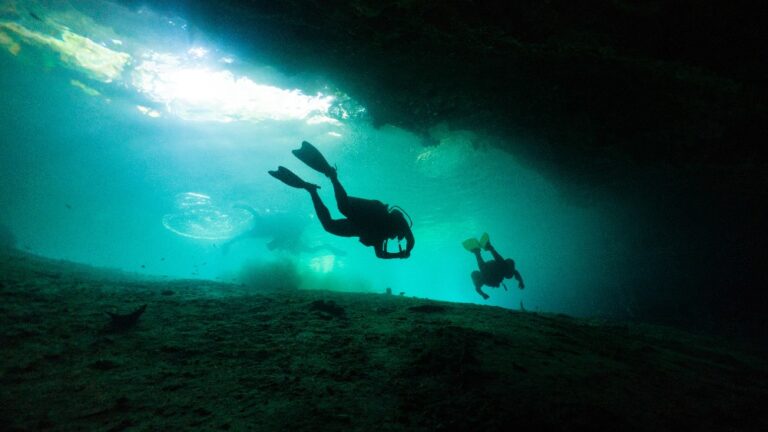 Richard Litjens underwater cave